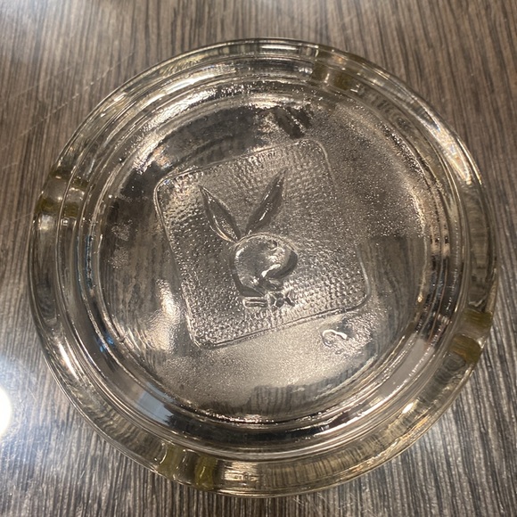 Vintage 1970s playboy astray - Picture 2 of 4